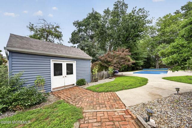 146 Juniper Drive, Freehold, NJ 07728