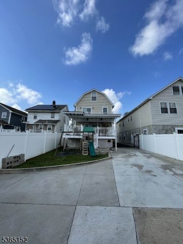 846 Gibbons Ct, Elizabeth City, NJ 07202