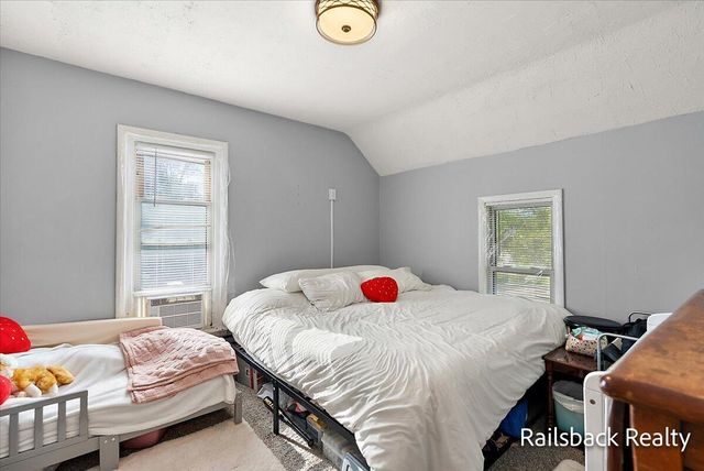 1302 Ford Avenue Ne, City Of Grand Rapids, MI 49505