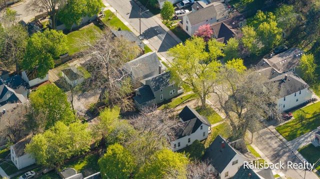 1302 Ford Avenue Ne, City Of Grand Rapids, MI 49505