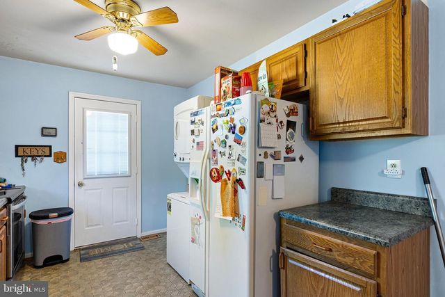 3004 ROSETREE LN, Newark, DE 19702