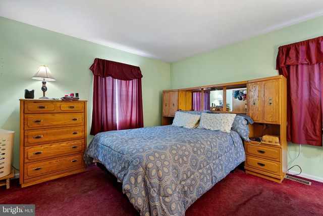 3004 ROSETREE LN, Newark, DE 19702