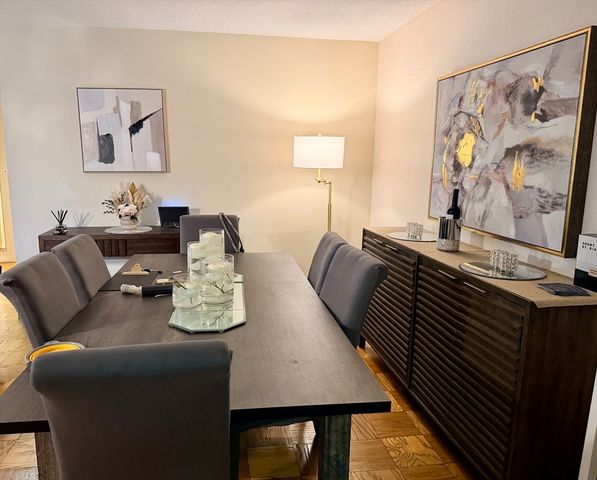 99 Pond Ave 609, Brookline, MA 02445