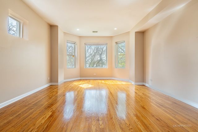 8225 S Prairie Avenue 1, Chicago, IL 60619