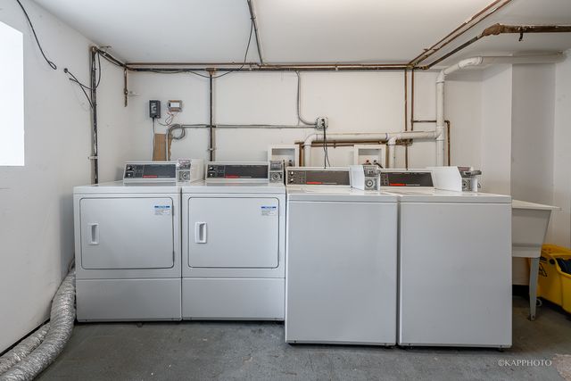 8225 S Prairie Avenue 1, Chicago, IL 60619