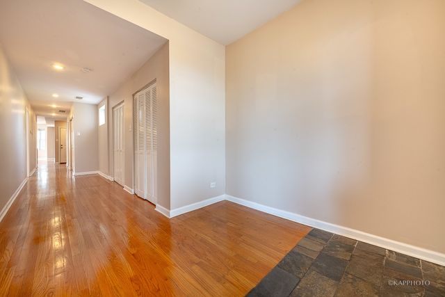 8225 S Prairie Avenue 1, Chicago, IL 60619