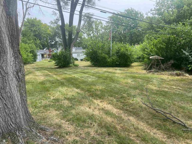 29581 Newport Drive, Warren, MI 48088