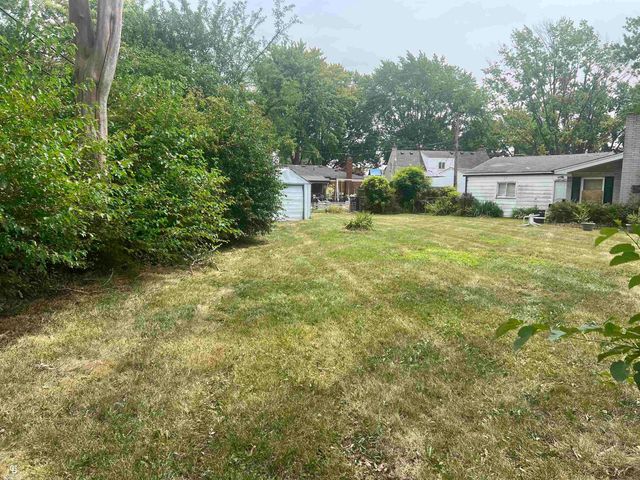29581 Newport Drive, Warren, MI 48088
