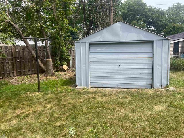 29581 Newport Drive, Warren, MI 48088