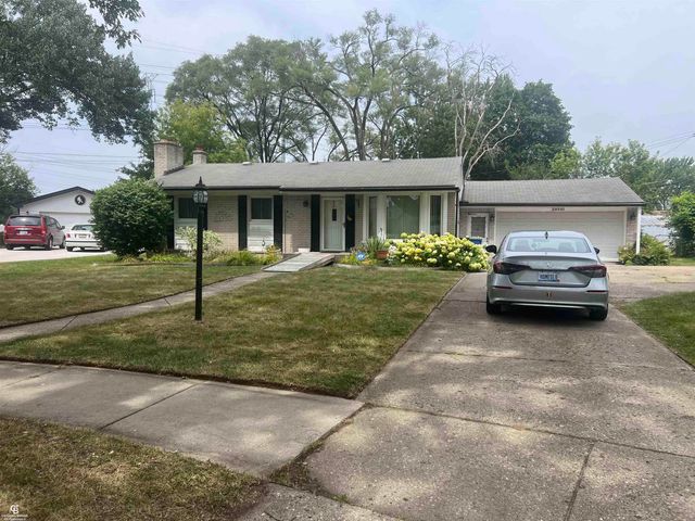 29581 Newport Drive, Warren, MI 48088