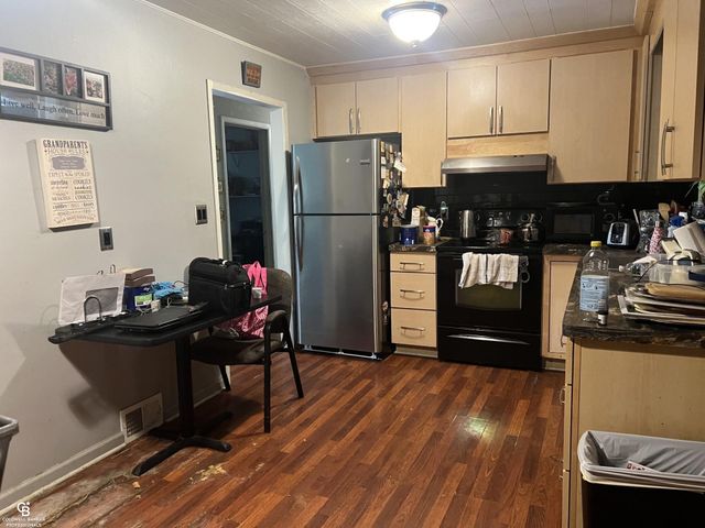 29581 Newport Drive, Warren, MI 48088
