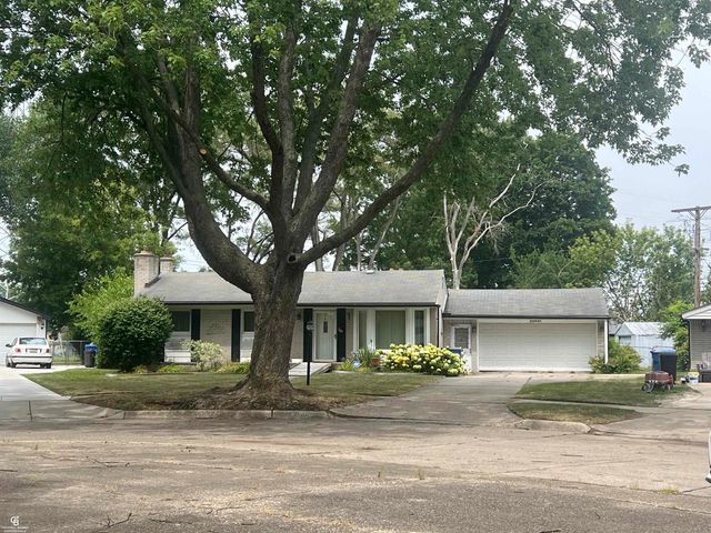 29581 Newport Drive, Warren, MI 48088