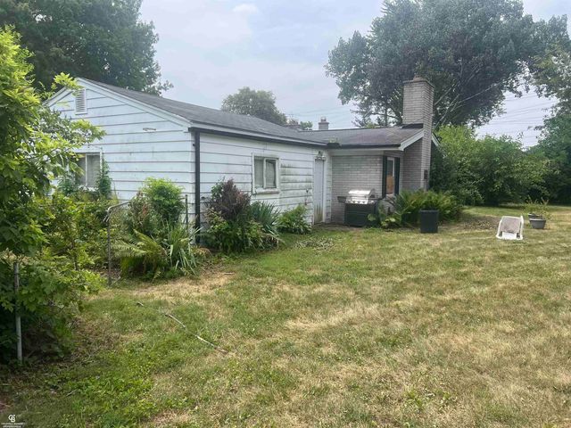 29581 Newport Drive, Warren, MI 48088