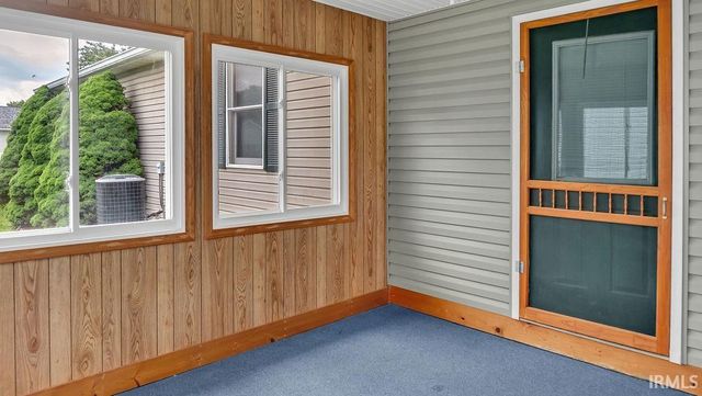 122 S East Street, Spencer, IN 47460