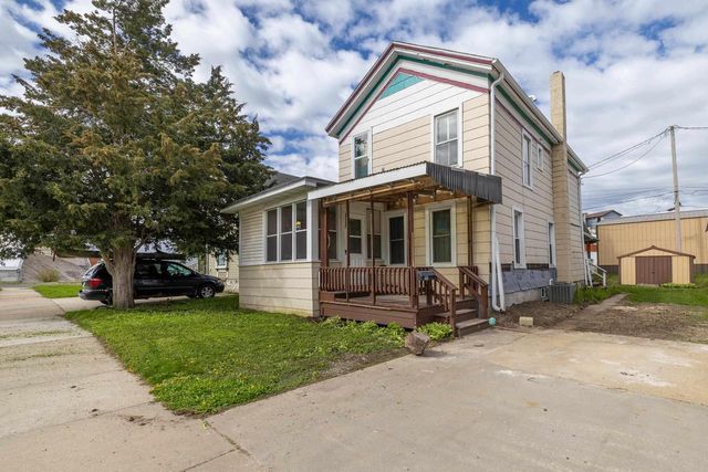 336 S Locust Street, Reedsburg, WI 53959