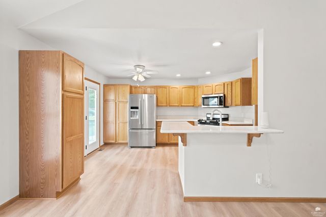 9101 Llara Circle, Manhattan, KS 66502