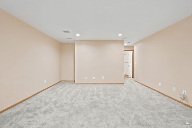 9101 Llara Circle, Manhattan, KS 66502
