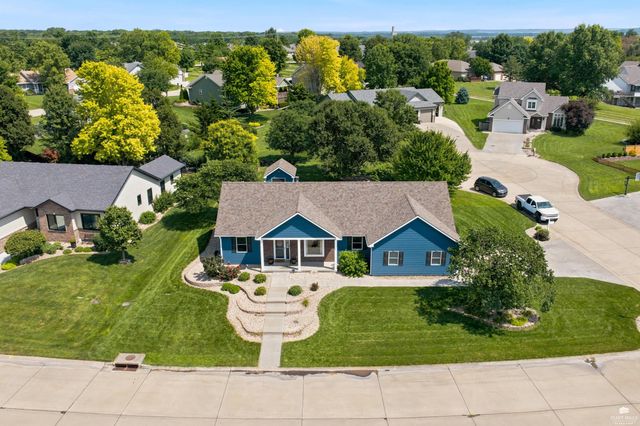 9101 Llara Circle, Manhattan, KS 66502