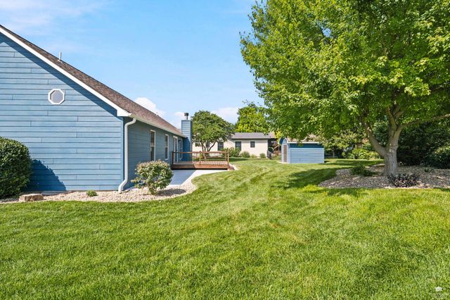 9101 Llara Circle, Manhattan, KS 66502