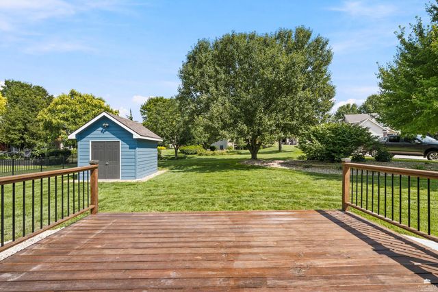 9101 Llara Circle, Manhattan, KS 66502