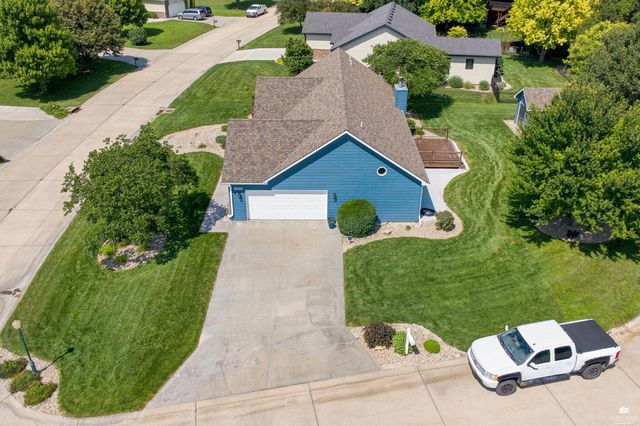 9101 Llara Circle, Manhattan, KS 66502