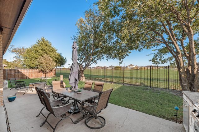 237 Chesapeake Drive, Forney, TX 75126