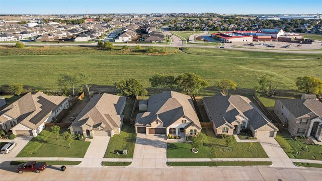 237 Chesapeake Drive, Forney, TX 75126