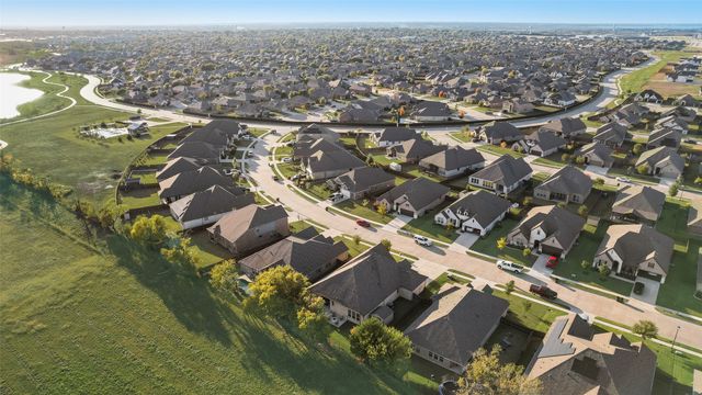 237 Chesapeake Drive, Forney, TX 75126