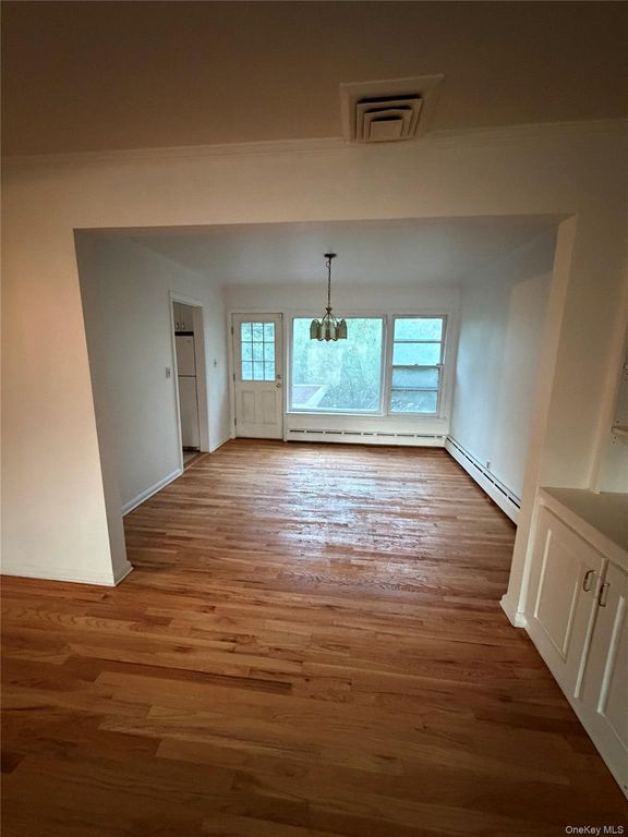 64 Morewood Oaks, Port Washington, NY 11050 — photo 4