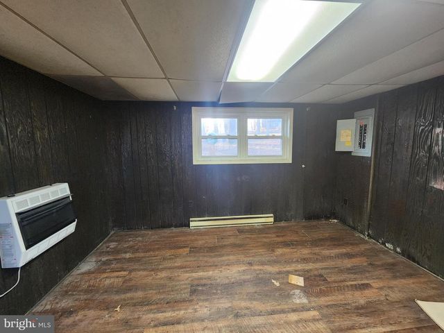 3734 ELIZABETHTOWN RD, Manheim, PA 17545