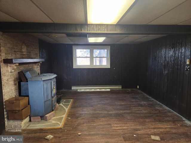 3734 ELIZABETHTOWN RD, Manheim, PA 17545