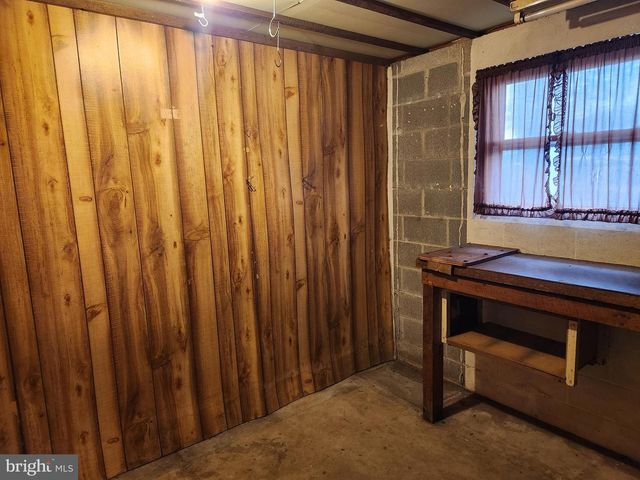 3734 ELIZABETHTOWN RD, Manheim, PA 17545