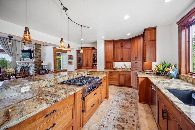 1550 S Deer Road, West Des Moines, IA 50266