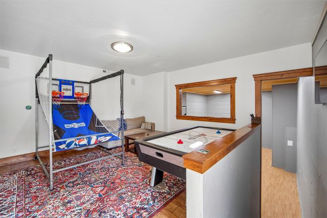 1550 S Deer Road, West Des Moines, IA 50266