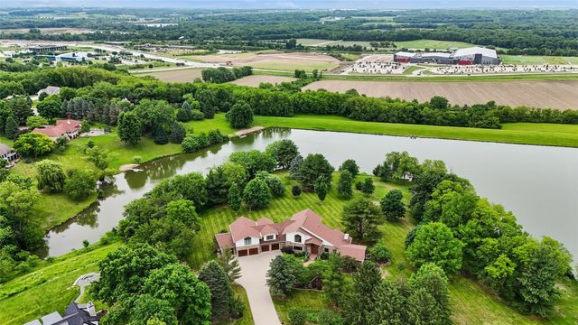 1550 S Deer Road, West Des Moines, IA 50266