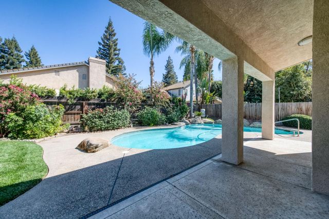7280 N Cecelia Avenue, Fresno, CA 93722