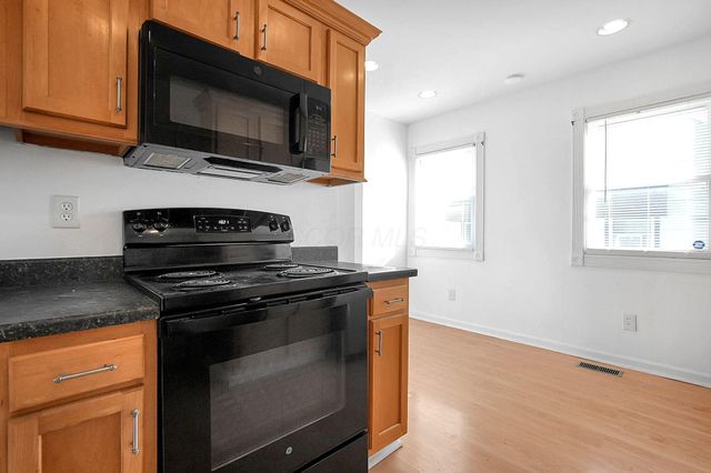 1279 Carolyn Avenue, Columbus, OH 43224