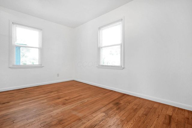 1279 Carolyn Avenue, Columbus, OH 43224