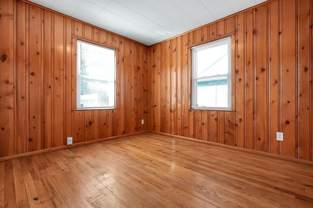 1279 Carolyn Avenue, Columbus, OH 43224