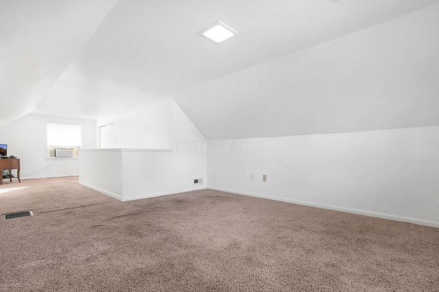 1279 Carolyn Avenue, Columbus, OH 43224