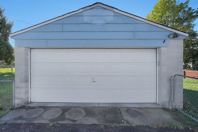 1279 Carolyn Avenue, Columbus, OH 43224