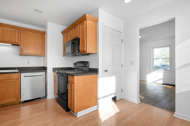 1279 Carolyn Avenue, Columbus, OH 43224