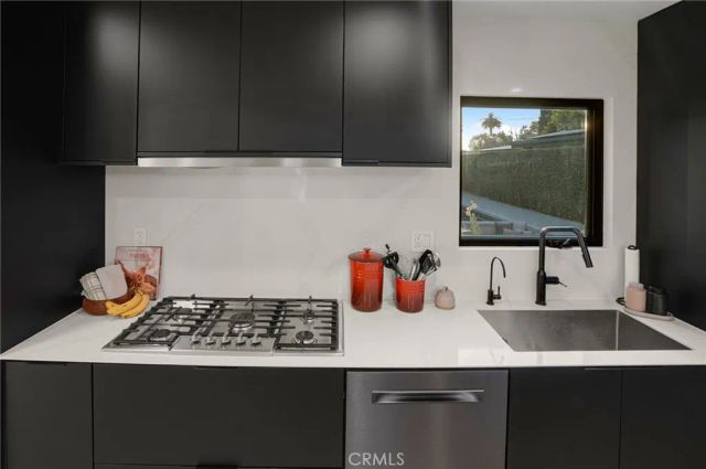 3733 Pine, Long Beach, CA 90807
