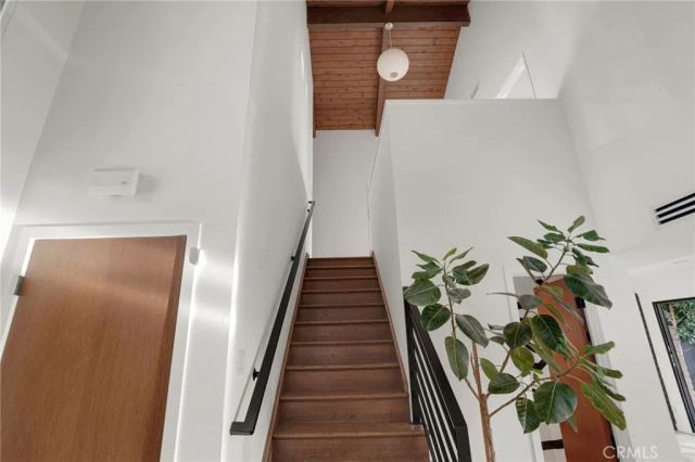 3733 Pine, Long Beach, CA 90807
