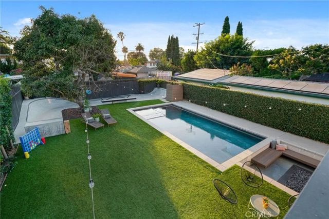 3733 Pine, Long Beach, CA 90807
