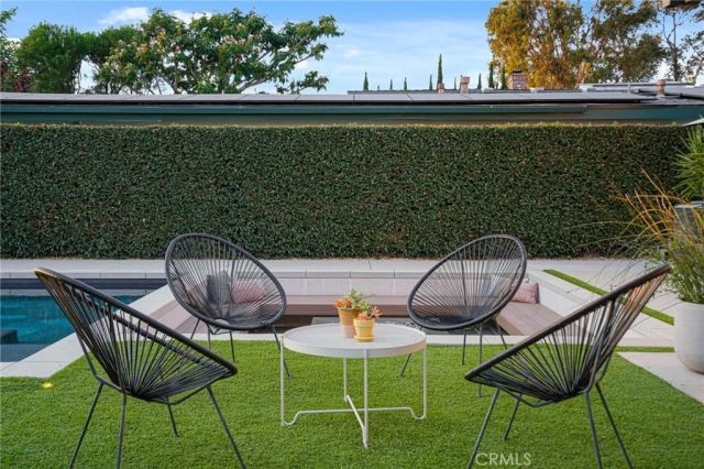 3733 Pine, Long Beach, CA 90807