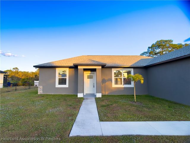1456 Kyra Avenue, Sebring, FL 33872