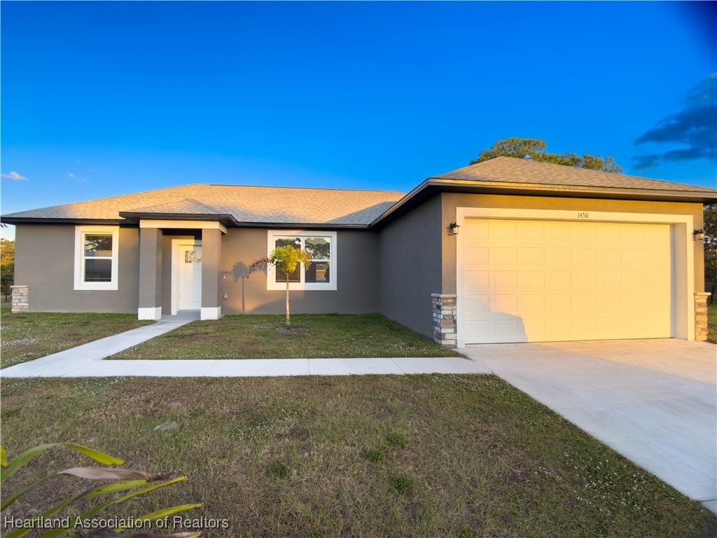 1456 Kyra Avenue, Sebring, FL 33872