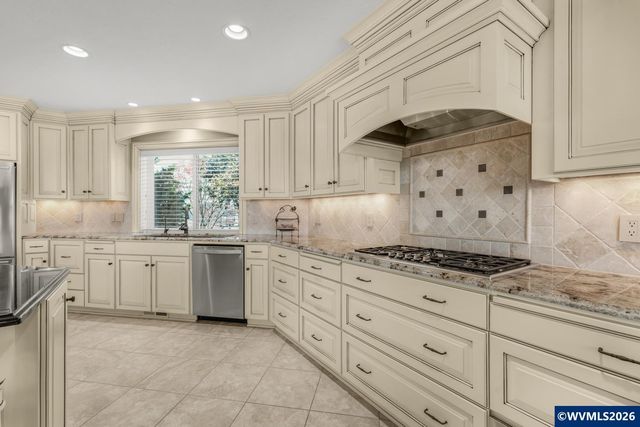 5918 Crystal Ct SE, Salem, OR 97306