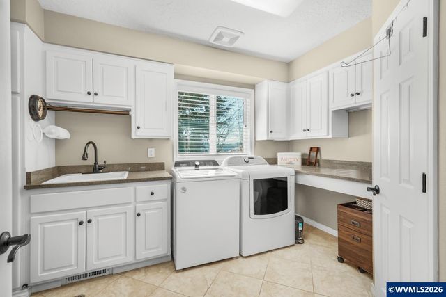 5918 Crystal Ct SE, Salem, OR 97306